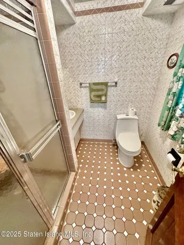 $1,399,000 | 59 Bogert Avenue | Todt Hill