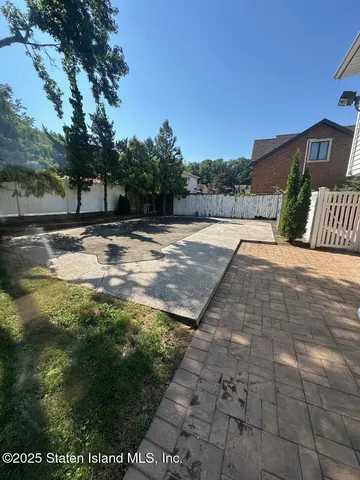 $1,399,000 | 59 Bogert Avenue | Todt Hill