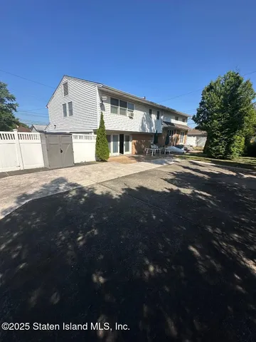 $1,399,000 | 59 Bogert Avenue | Todt Hill