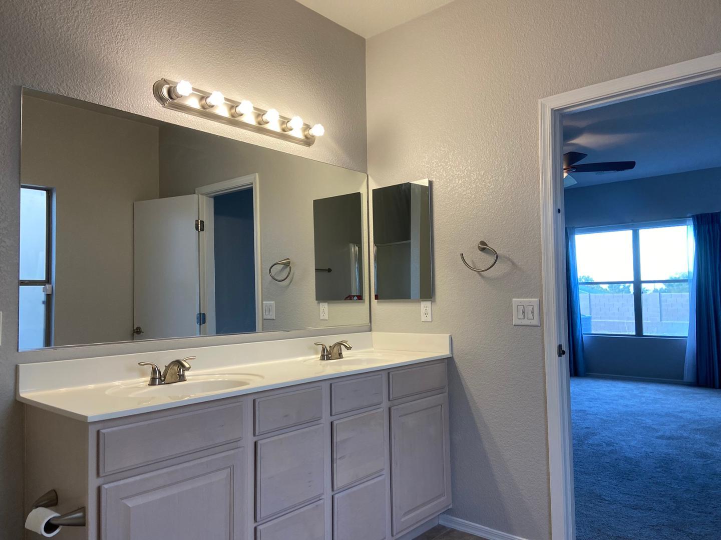 1330 East Pedro Road Phoenix, AZ 85042 - Photo 20 of 52 Photo #20