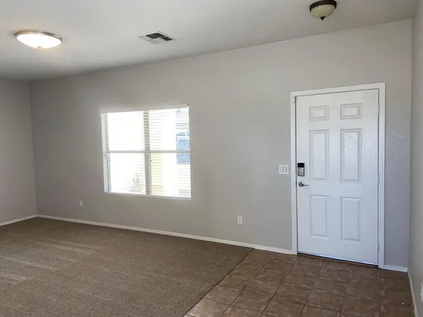 $2,500 | 1330 East Pedro Road, Phoenix, AZ 85042
