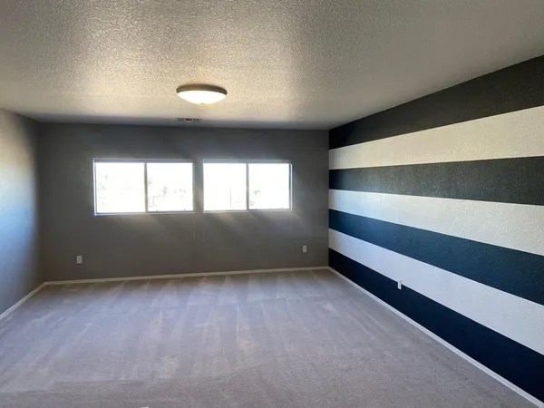 $2,500 | 1330 East Pedro Road, Phoenix, AZ 85042