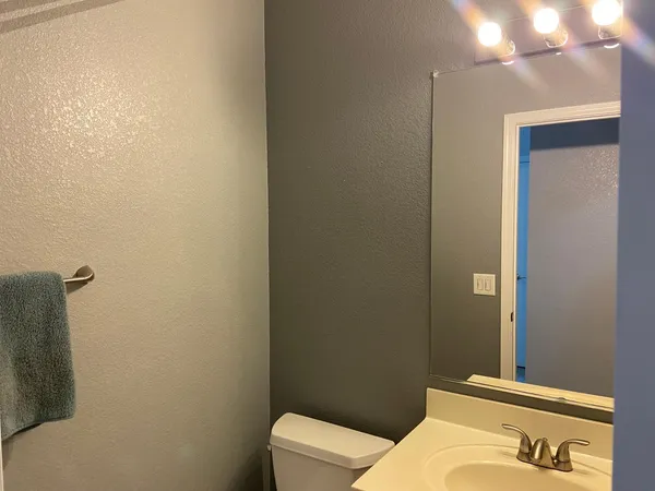 $2,500 | 1330 East Pedro Road, Phoenix, AZ 85042