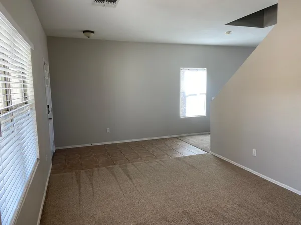 $2,500 | 1330 East Pedro Road, Phoenix, AZ 85042