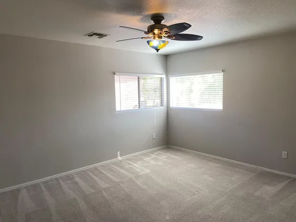 $2,500 | 1330 East Pedro Road, Phoenix, AZ 85042