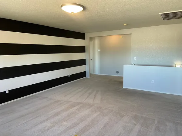 $2,500 | 1330 East Pedro Road, Phoenix, AZ 85042