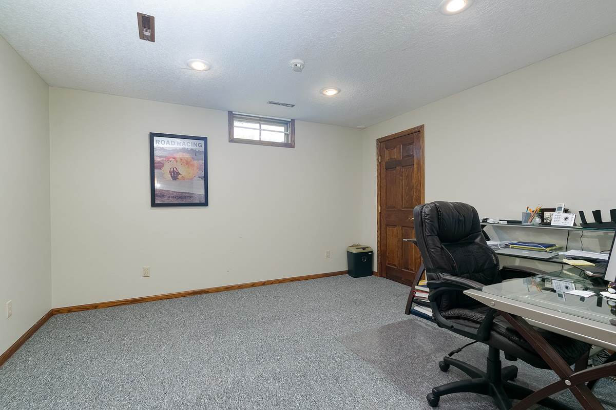 3563 Deer Ridge Court Bettendorf, IA 52722 - Photo 21 of 24 Gallery Image 21