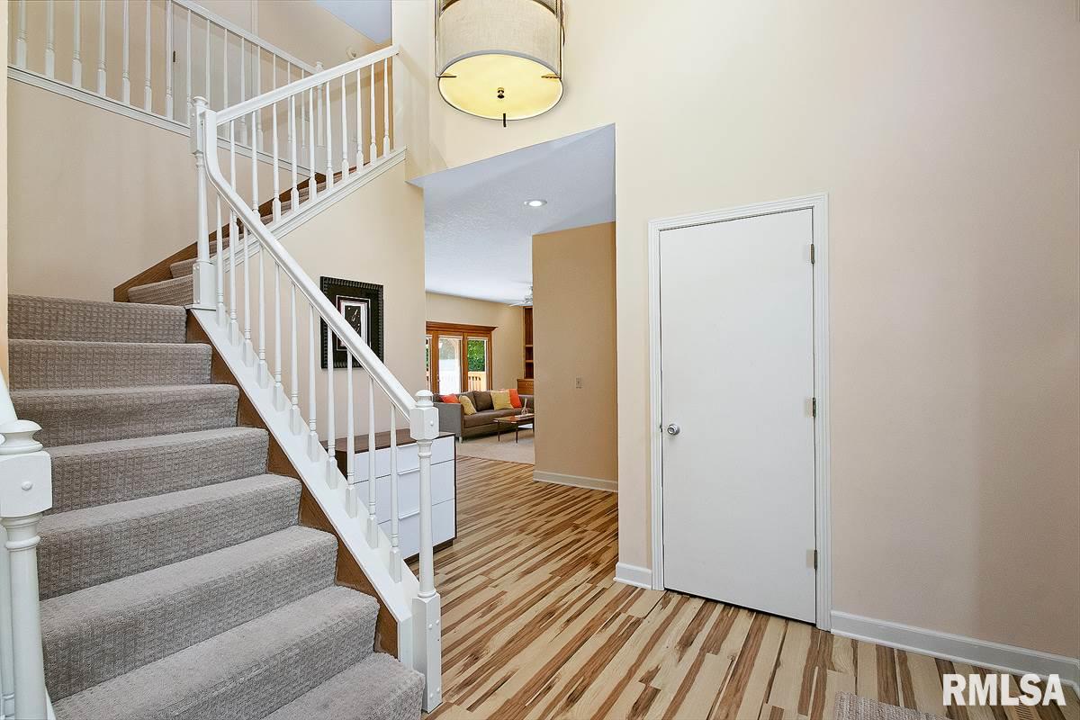 3563 Deer Ridge Court Bettendorf, IA 52722 - Photo 4 of 24 Gallery Image 4
