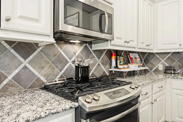 $395,000 | 27330 Pendleton Trace Drive, Spring, TX 77386