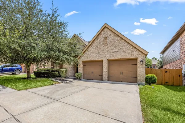 $395,000 | 27330 Pendleton Trace Drive, Spring, TX 77386