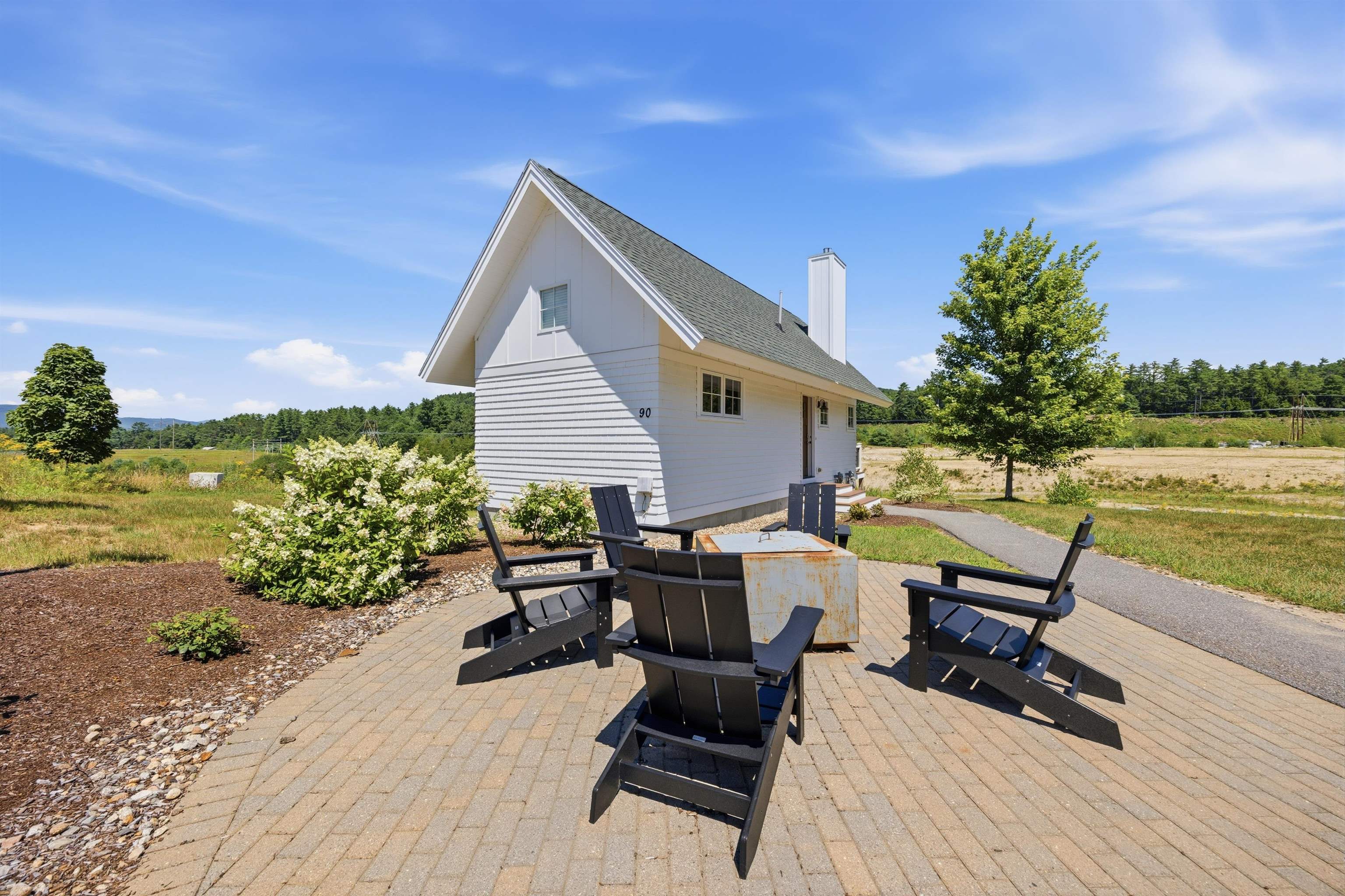 90 Lafayette Road, Unit I Thornton, NH 03285 - Photo 4 of 48 Gallery Image 4