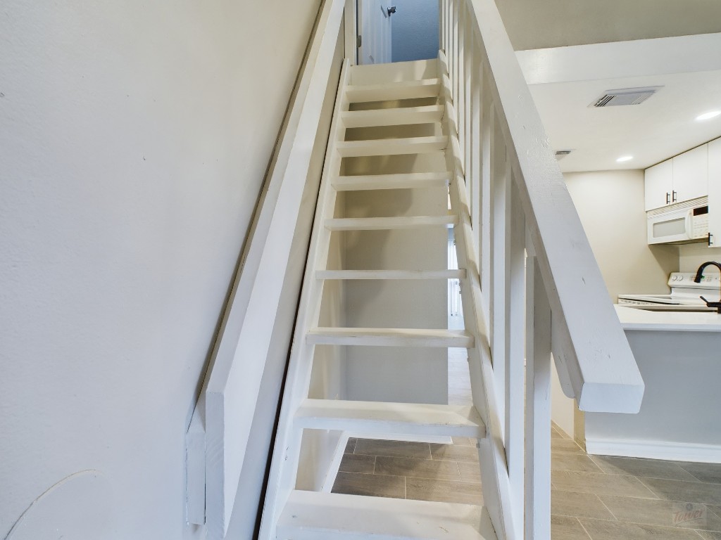 2815 Rio Grande Street, Unit 214 Austin, TX 78705 - Photo 13 of 22