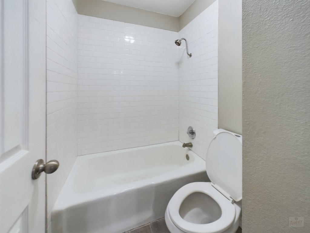 2815 Rio Grande Street, Unit 214 Austin, TX 78705 - Photo 9 of 22