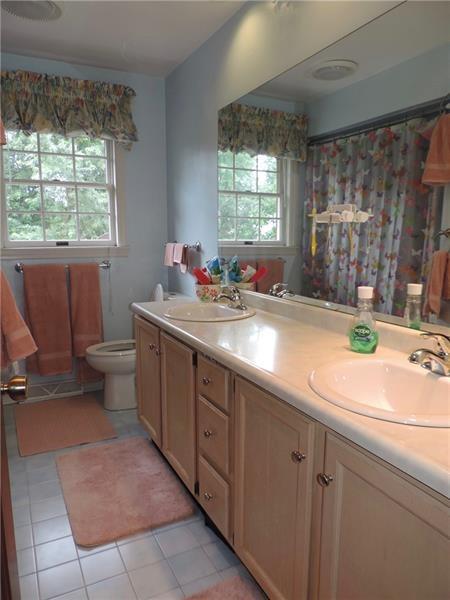 10 Sylvan Road Forest Hills, PA 15221 - Photo 18 of 25 Gallery Image 18