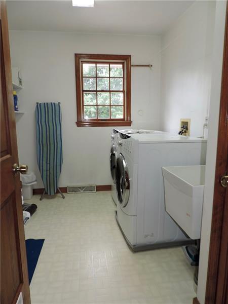 10 Sylvan Road Forest Hills, PA 15221 - Photo 21 of 25 Gallery Image 21