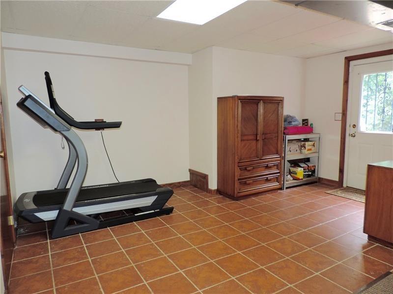 10 Sylvan Road Forest Hills, PA 15221 - Photo 22 of 25 Gallery Image 22