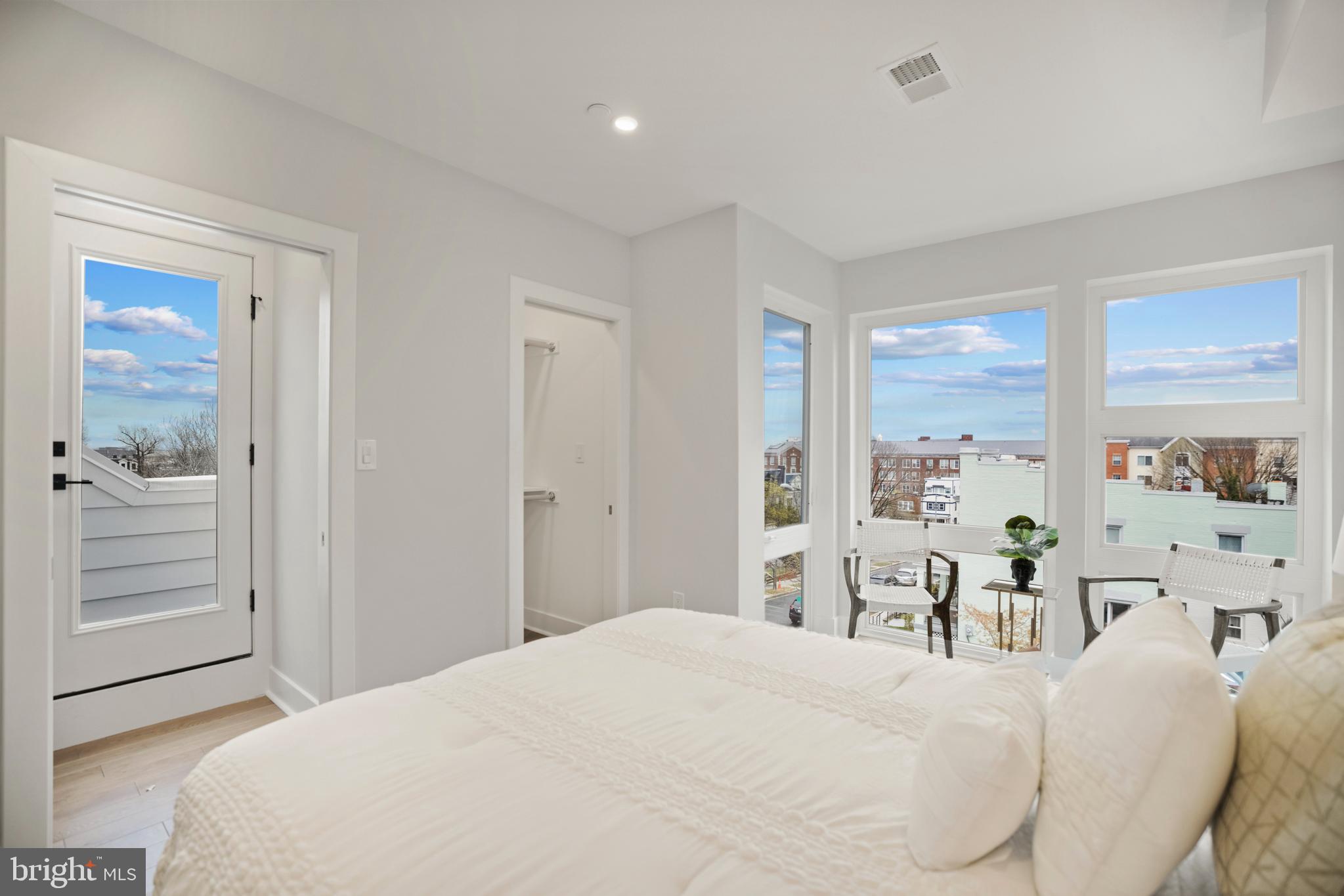 136 U Street Northeast Washington, DC 20002 - Photo 25 of 40 Gallery Image 25