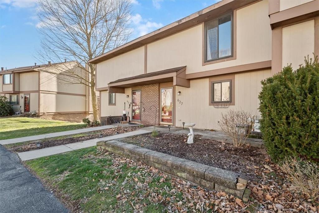 627 Deer Watch Road Bridgeville, PA 15017 - Photo 2 of 46 Gallery Image 2