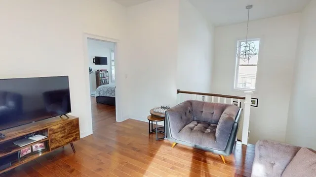 $7,250 | 4 Market Street, Cambridge, MA 02139