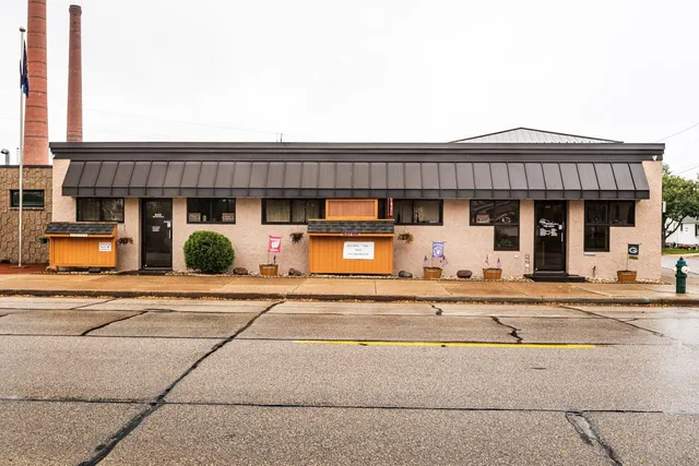 $825,000 | 1613 Chase Street, La Crosse, WI 54601