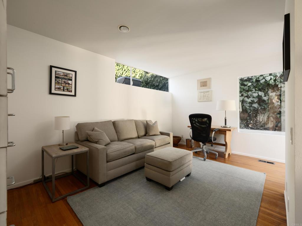 421 Serpentine Drive Del Mar, CA 92014 - Photo 20 of 43