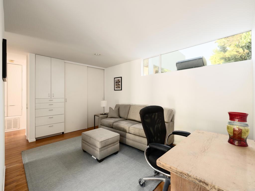 421 Serpentine Drive Del Mar, CA 92014 - Photo 22 of 43