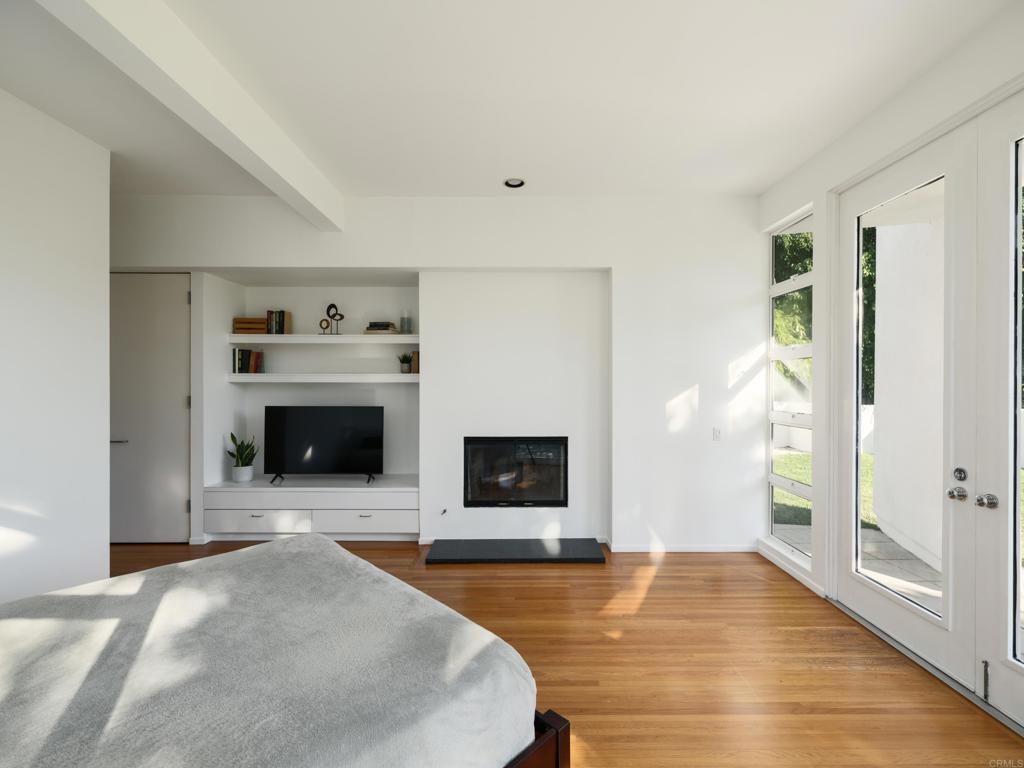 421 Serpentine Drive Del Mar, CA 92014 - Photo 25 of 43