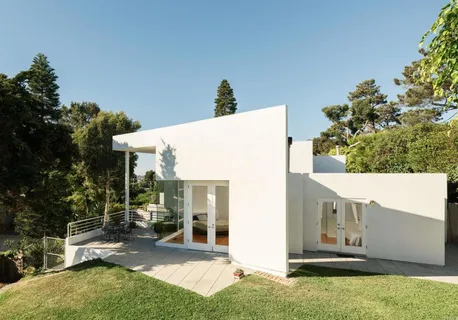 $4,295,000 | 421 Serpentine Drive, Del Mar, CA 92014