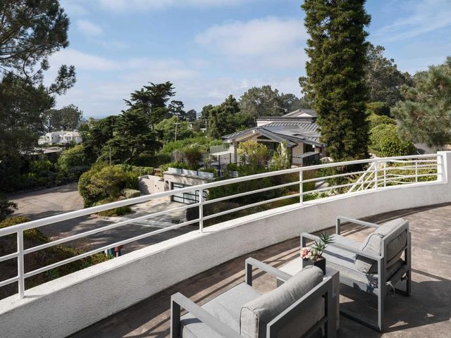 $4,295,000 | 421 Serpentine Drive, Del Mar, CA 92014