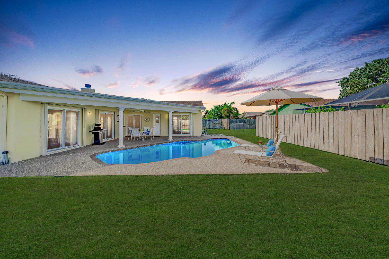 22701 Southwest 9th Street Boca Raton, FL 33433 - Photo 49 of 62 Fun Twilight