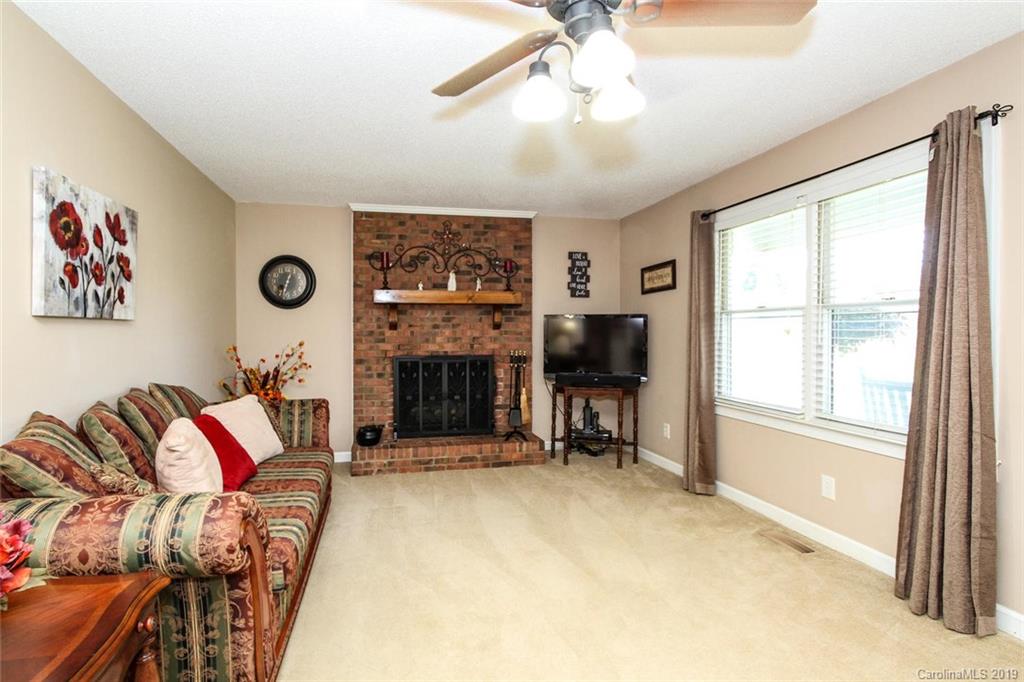 322 Killian Road, Unit 17 Stanley, NC 28164 - Photo 7 of 32 Gallery Image 7
