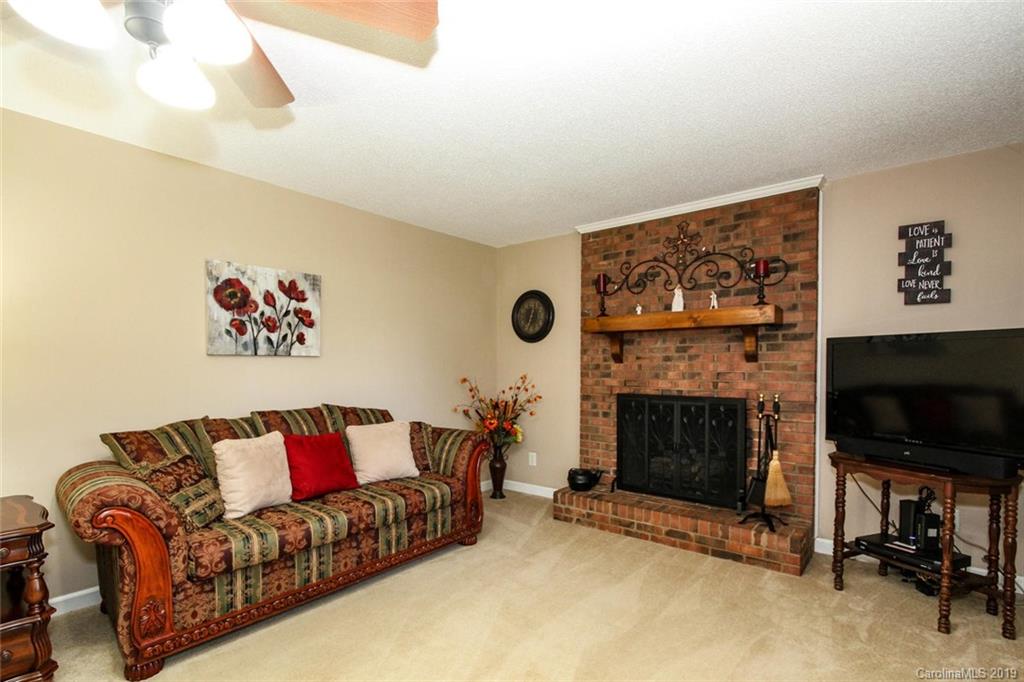 322 Killian Road, Unit 17 Stanley, NC 28164 - Photo 8 of 32 Gallery Image 8