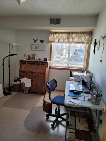 $161,000 | 912 Hawthorne Street, Unit 104, Alexandria, MN 56308