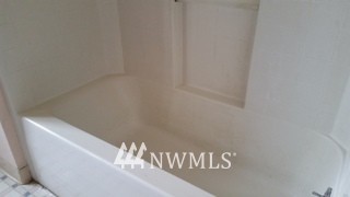 1915 Harding Road Aberdeen, WA 98520 - Photo 12 of 23 Gallery Image 12