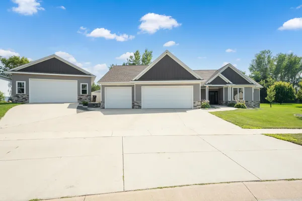 $669,900 | 204 Lincoln Drive Northeast, Racine, MN 55967