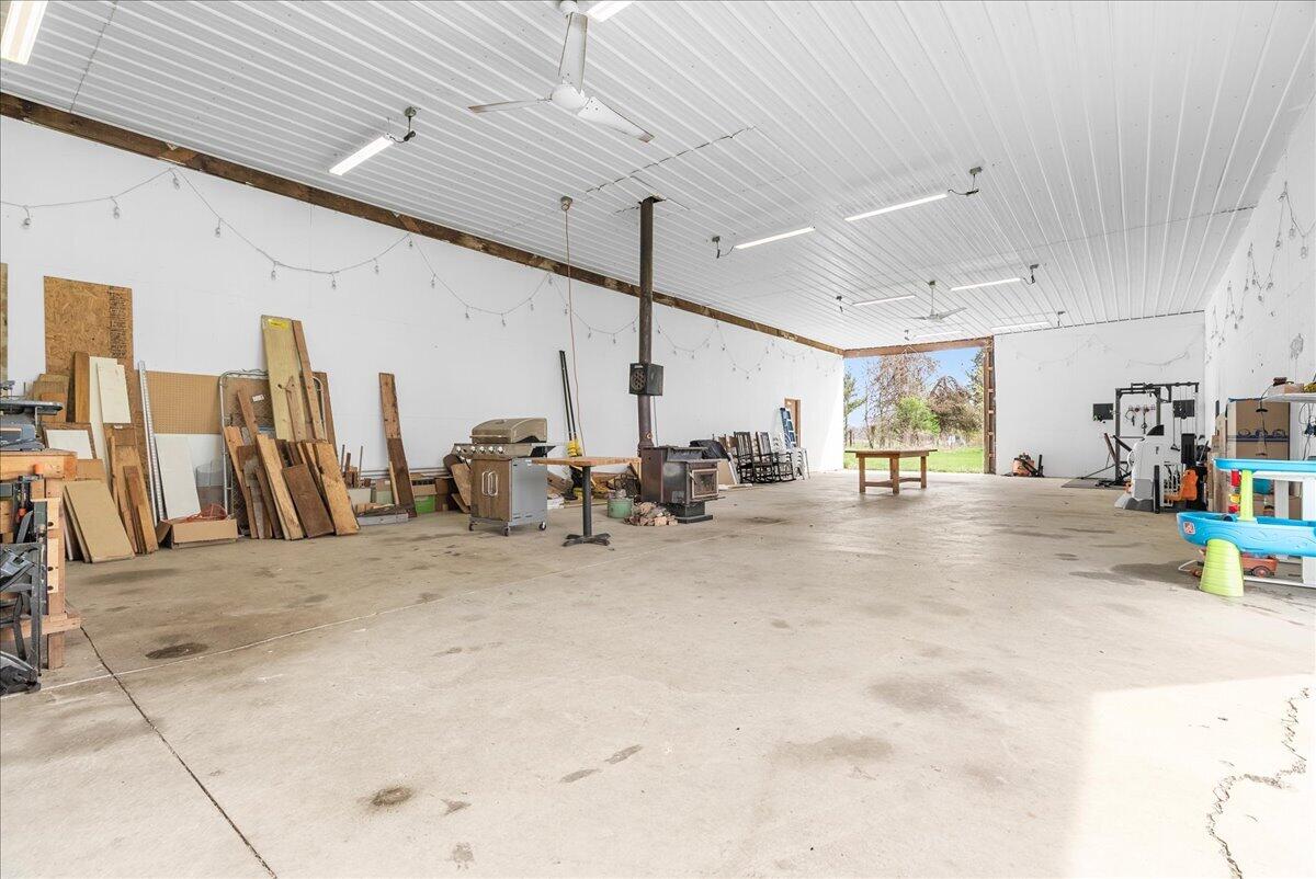 975 South Elliott Road Fowlerville, MI 48836 - Photo 40 of 56 45-Media Jett - 11