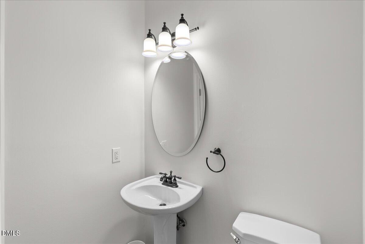 3016 Bethwicke Court Raleigh, NC 27604 - Photo 10 of 30 12-DSC01574