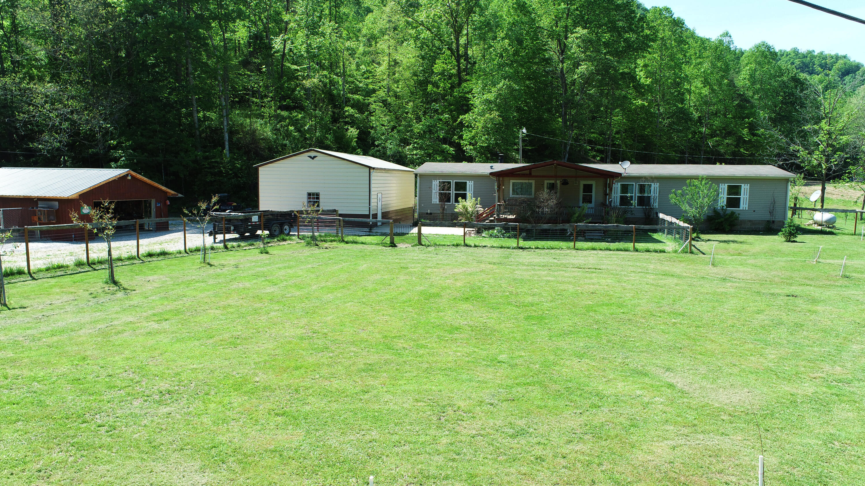 3425 Fitchburg Road Ravenna, KY 40472 - Photo 2 of 76 2240 Sq feet home!