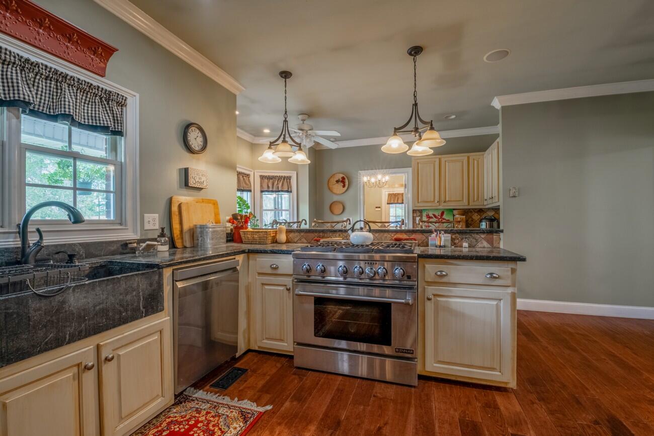 272 Fairview Road Northwest Calhoun, GA 30701 - Photo 18 of 85 Fairview Rd (18)