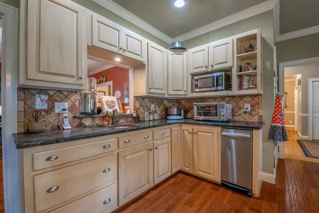 $575,000 | 272 Fairview Road Northwest, Calhoun, GA 30701