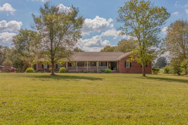 $575,000 | 272 Fairview Road Northwest, Calhoun, GA 30701