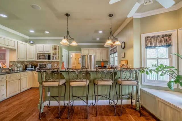 $575,000 | 272 Fairview Road Northwest, Calhoun, GA 30701