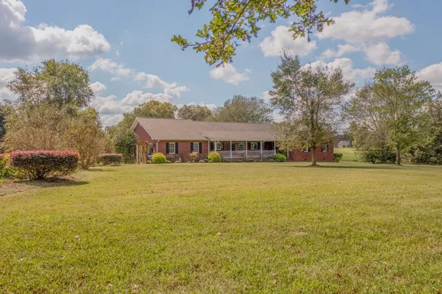$575,000 | 272 Fairview Road Northwest, Calhoun, GA 30701