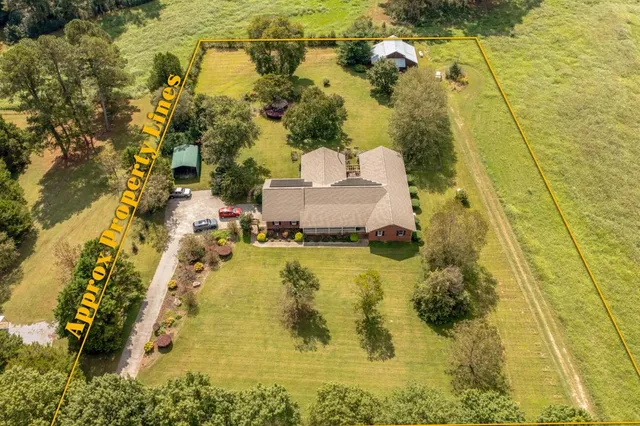 $575,000 | 272 Fairview Road Northwest, Calhoun, GA 30701