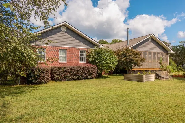 $575,000 | 272 Fairview Road Northwest, Calhoun, GA 30701