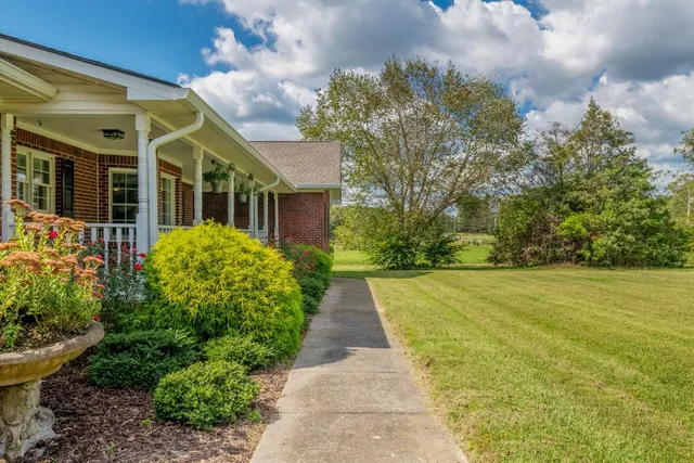 $575,000 | 272 Fairview Road Northwest, Calhoun, GA 30701