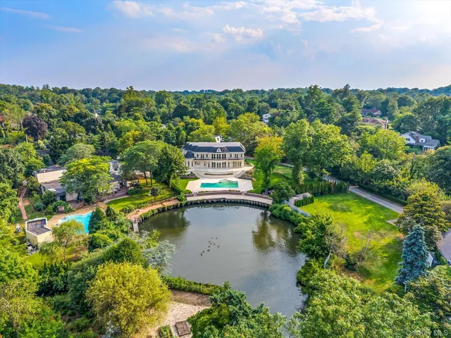 $9,998,000 | 566 A East Shore Road | Bay Terrace