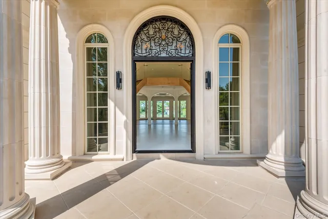 $9,998,000 | 566 A East Shore Road | Bay Terrace