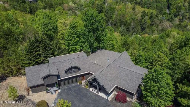 $2,295,000 | 2837 Cedar Falls Way, Sevierville, TN 37862