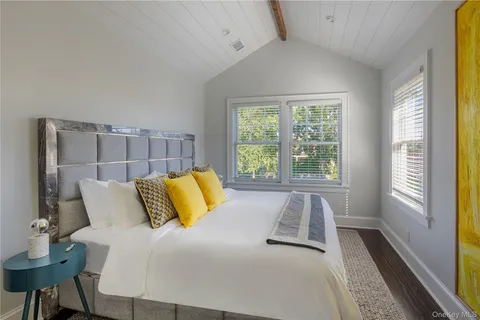 $2,350,000 | 172 5th Street, Greenport, NY 11944